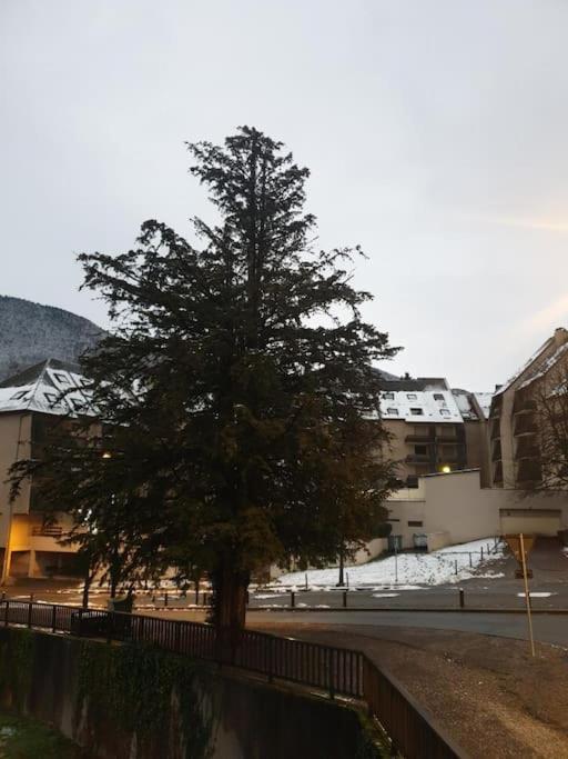 Appartement Au Pied Des Telecabines Res La Soulan Bagnères-de-Luchon Buitenkant foto