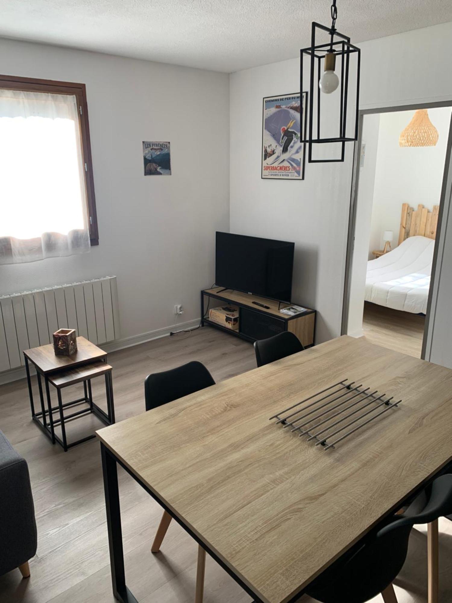Appartement Au Pied Des Telecabines Res La Soulan Bagnères-de-Luchon Buitenkant foto
